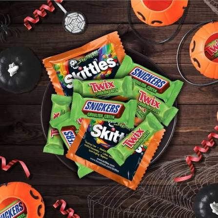 Skittles Shriekers, Snickers & Twix Ghoulish Green Halloween Candy, Bulk Bag, 80 ct. – alternate product view 4