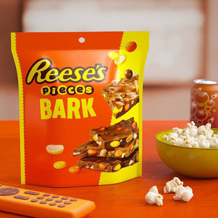 Reese's Pieces Milk Chocolate Candy with Peanuts Bark Bag, 20 oz. – alternate product view 3