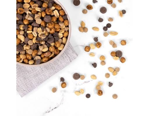 Wellsley Farms Peanut Buttery Trail Mix, 22 oz. – alternate product view 3