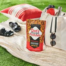 Dot's Homestyle Pretzels Original Seasoned Pretzel Twists, 35 oz.