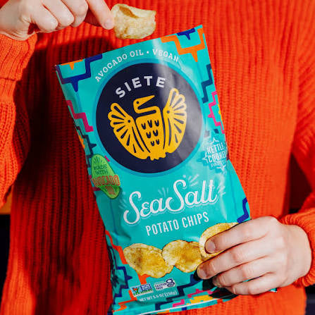 Siete Kettle Cooked Sea Salt Potato Chips, 5.5 oz. — product image 5